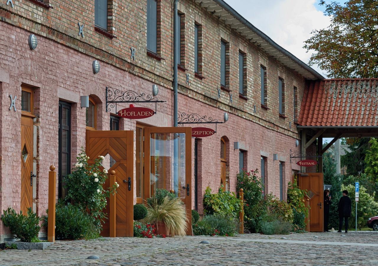Hotel Und Restaurant Am Peenetal Liepen  Экстерьер фото